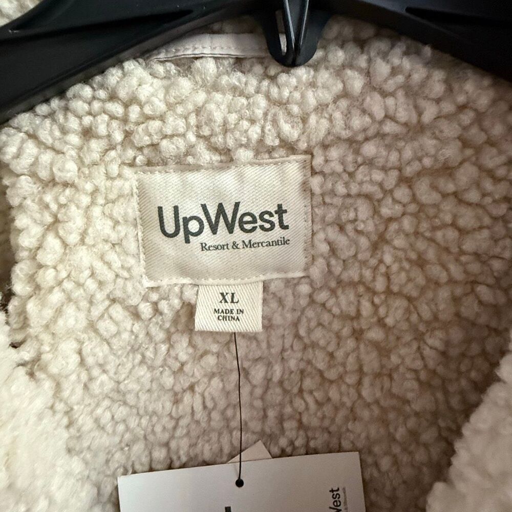 NWT UpWest women’s sherpa & corduroy hands free bomber cabincore granola girl co - Picture 3 of 10
